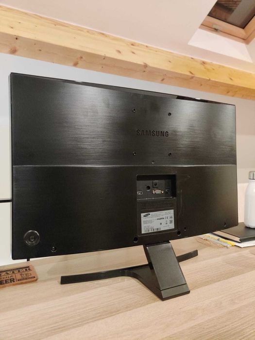 Monitor Curvo Samsung  27'' S27E510C