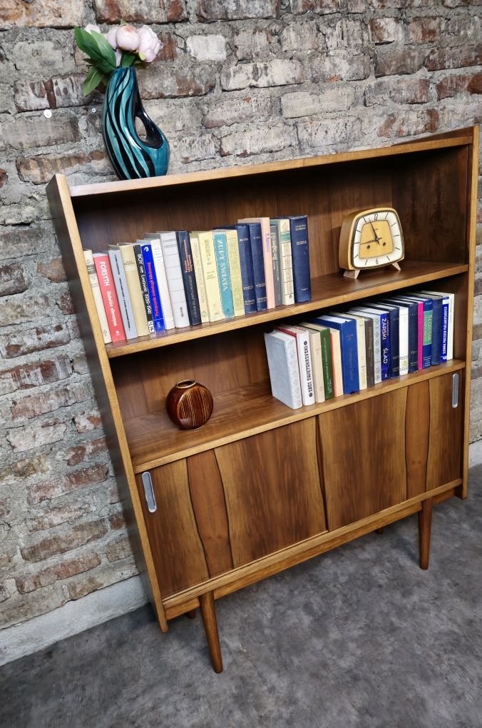 Biblioteczka vintage prl Bytomska po całkowitej renowacji