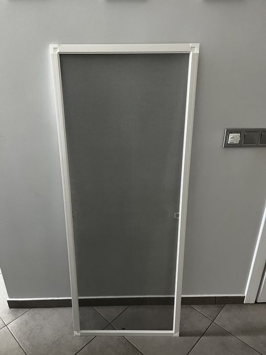 Москитная сетка на окно