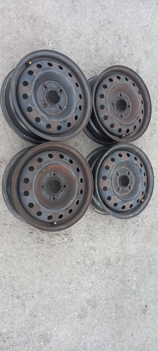 Комплект металічних дисків 4х114,3R15