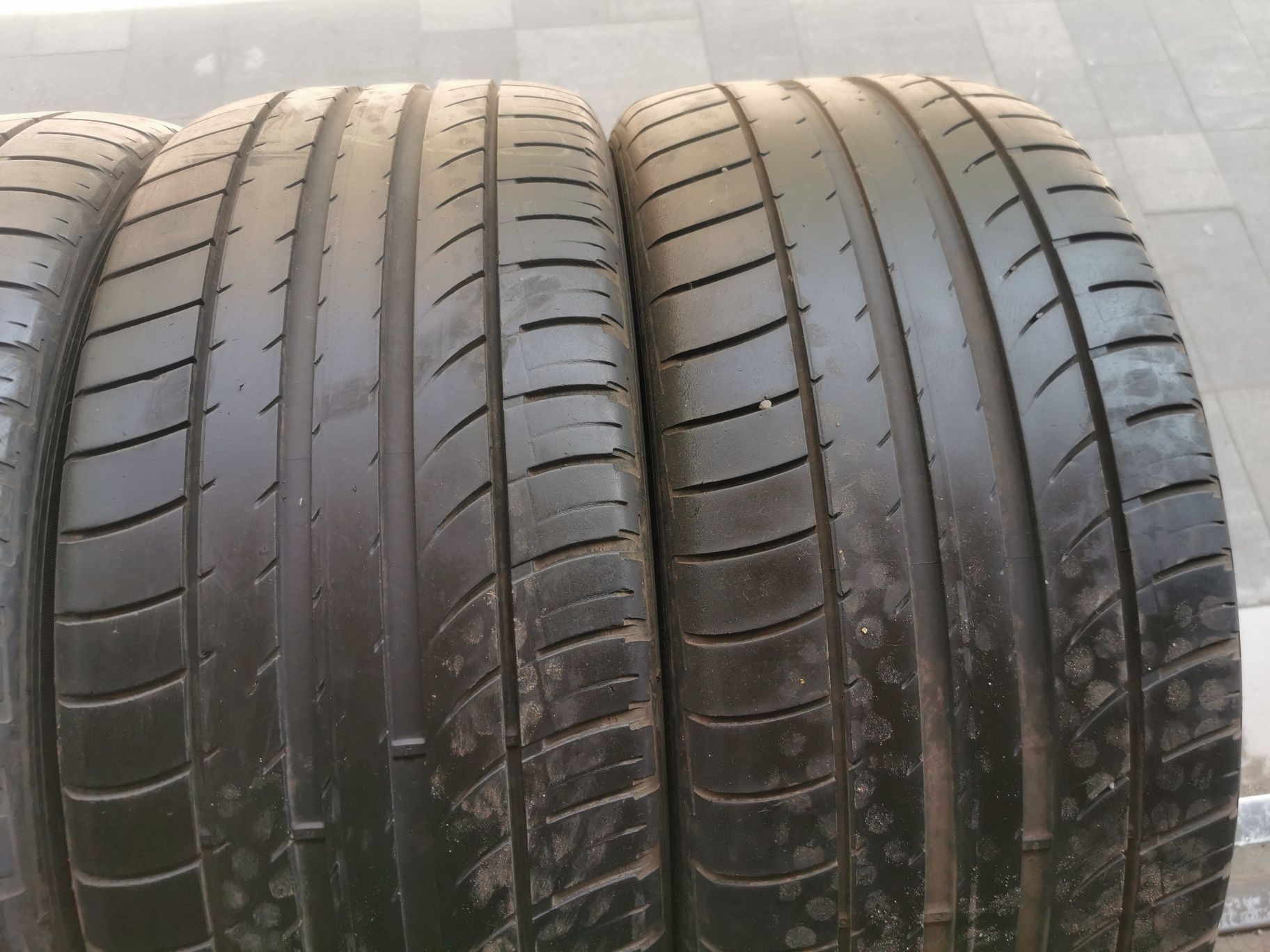 Летняя резина 275/40 R22 Dunlop