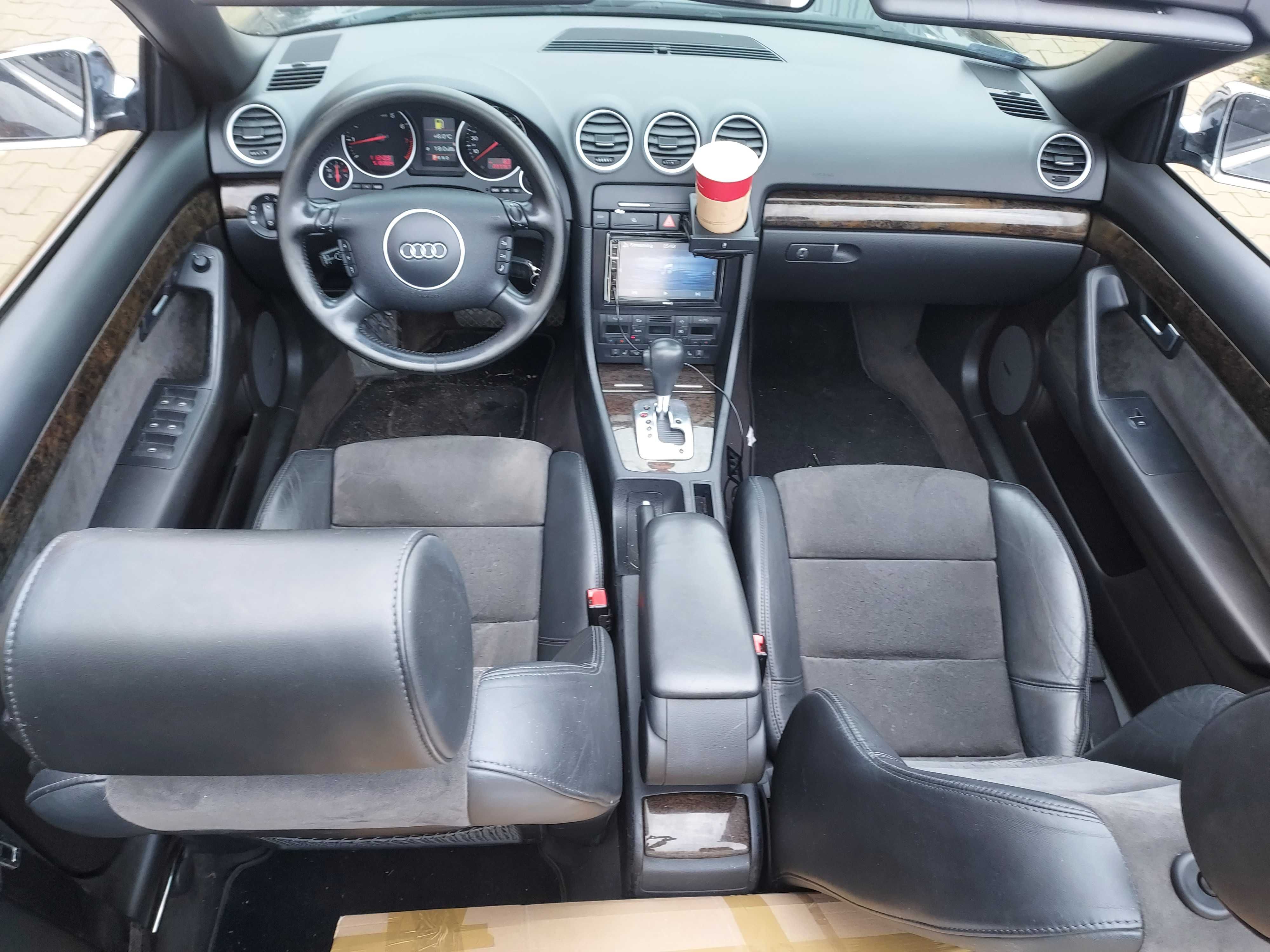 Audi a4 cabrio 2003rok 3.0 v6 220koni automat