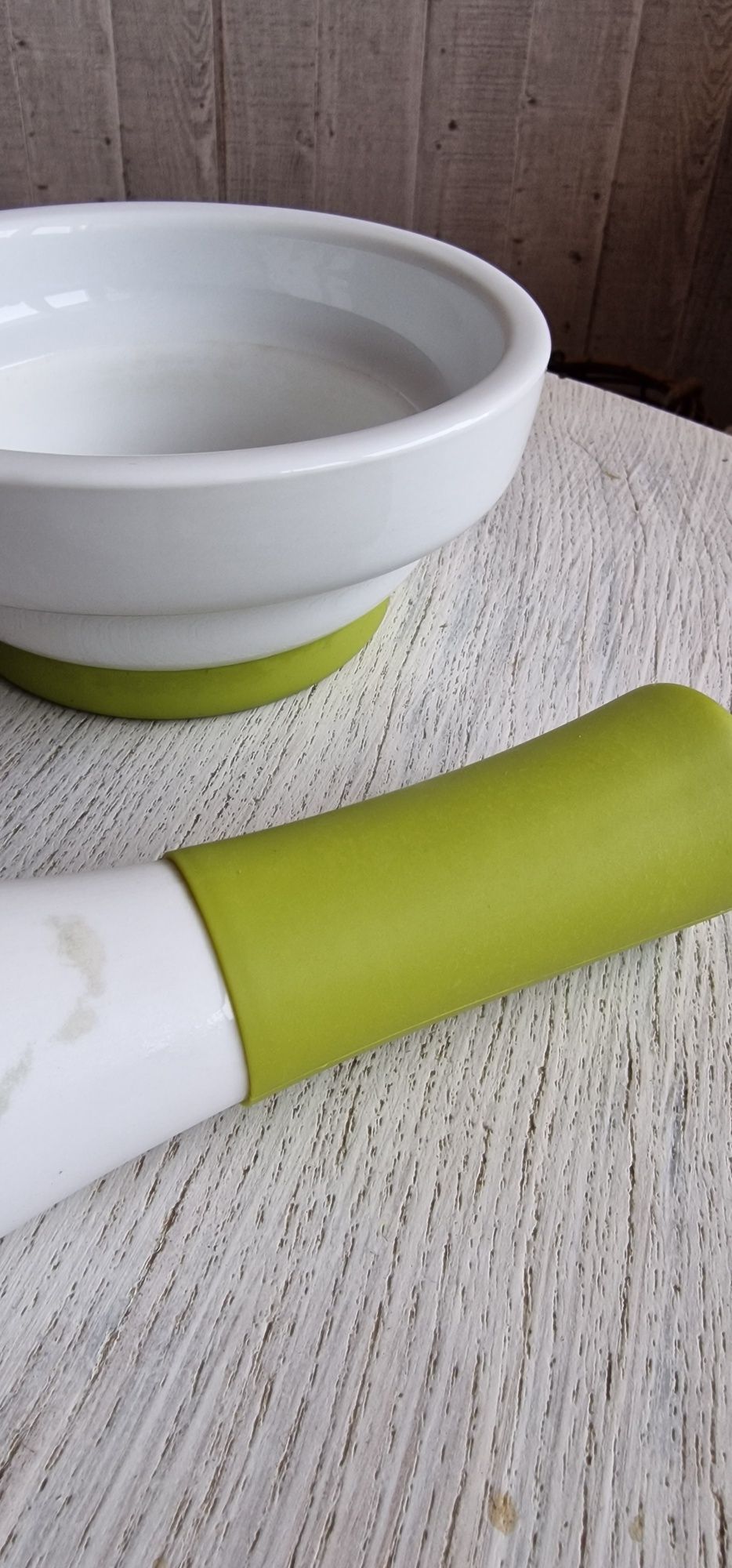 Moździerz Ikea, porcelana i guma
