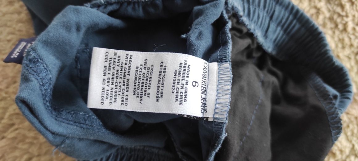 Spodenki Calvin Kliein Jeans 5-6 lat 110-116cm