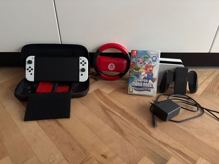 Nitendo switch oled, super Zestaw gry  mario wonder,256gb pamięci!!!