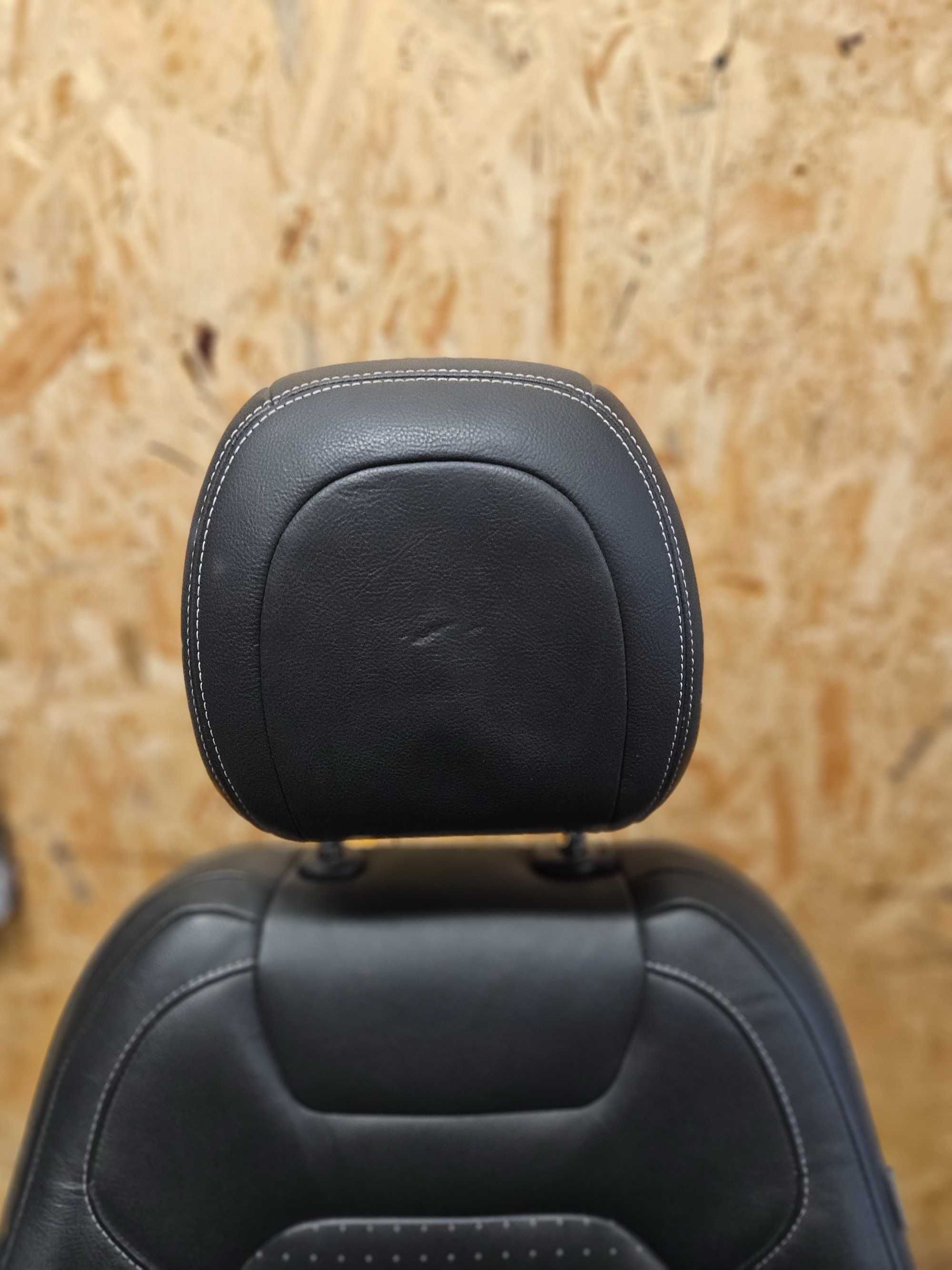 Fotel Kierowcy DS4 Skóra