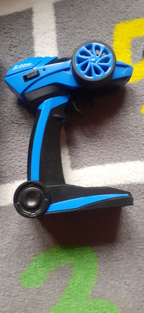 Auto zdalnie sterowane RC 4x4 terenowe