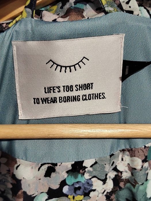 Długa kamizelka NAOKO z kwiatkami Lost Memories rozmiar L/XL