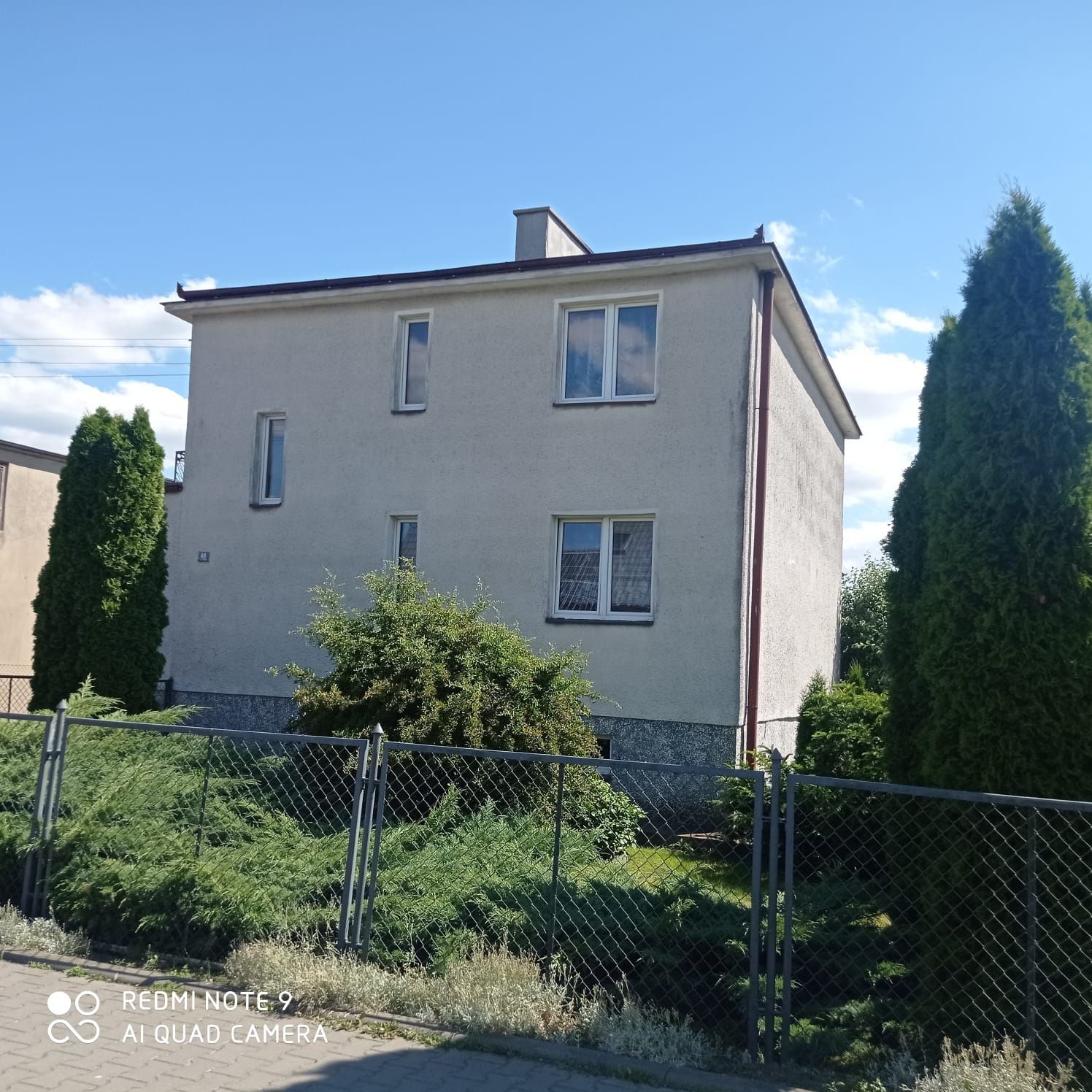 Dom wolnostojący z działką 894  m2