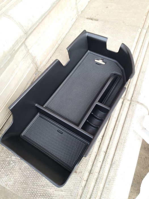Органайзер camry 70 2018+ контейнер підлокітника