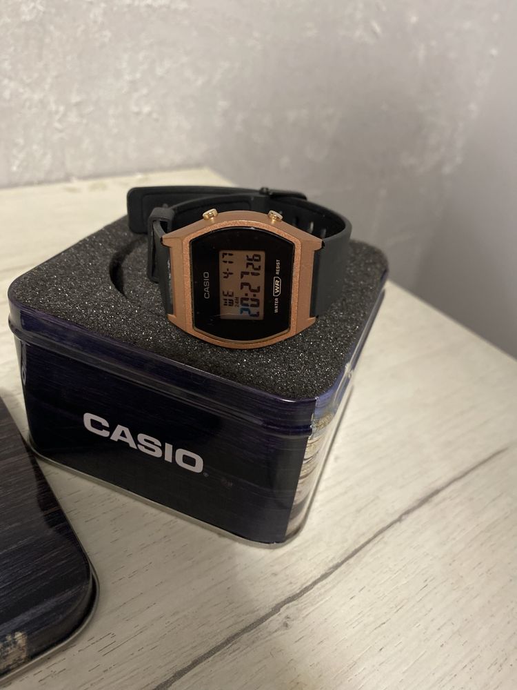 Zegarek damski CASIO