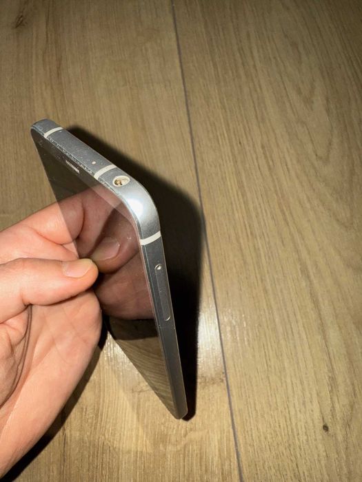 LG G6 Uszkodzony