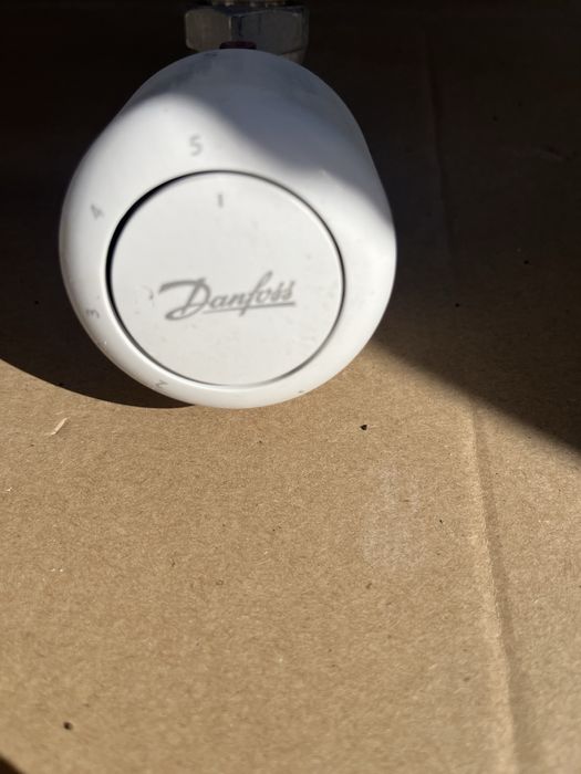 Nowy grzejnik z termostatem