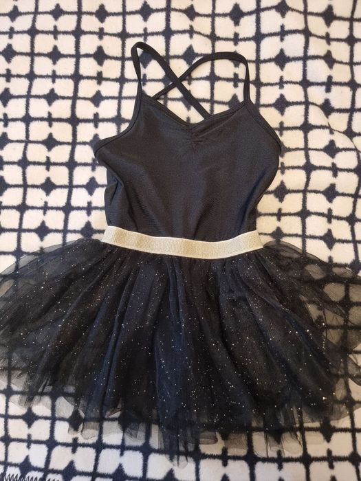 Для танців. Купальник зі спідницею на 2-4 роки