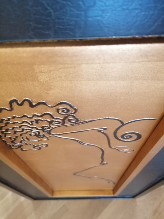 Obrazy kreską, malowane na desce, kobiety