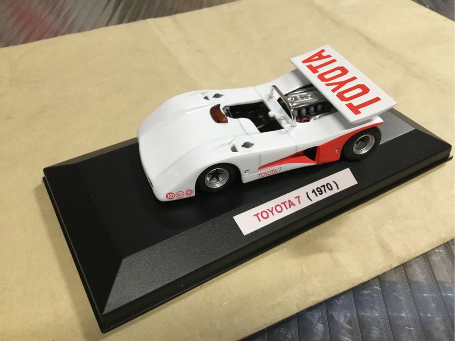 Miniatura Toyota 7