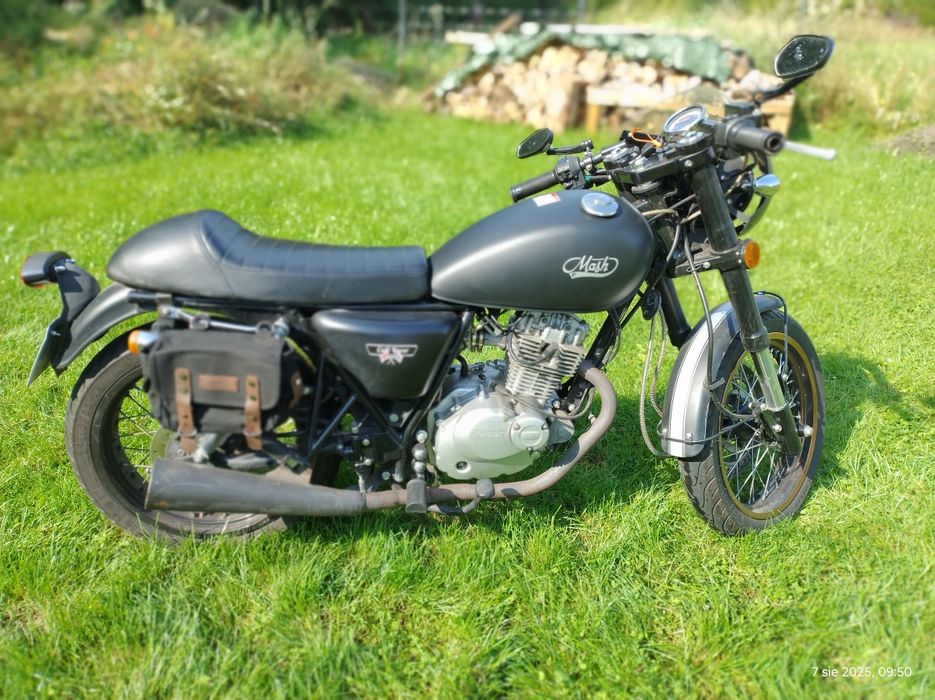 Mash Seventy Five Black Seven 125 ccm