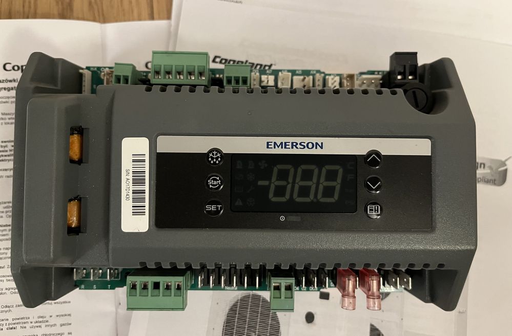 Emerson XCM25D Kontroler agregatów