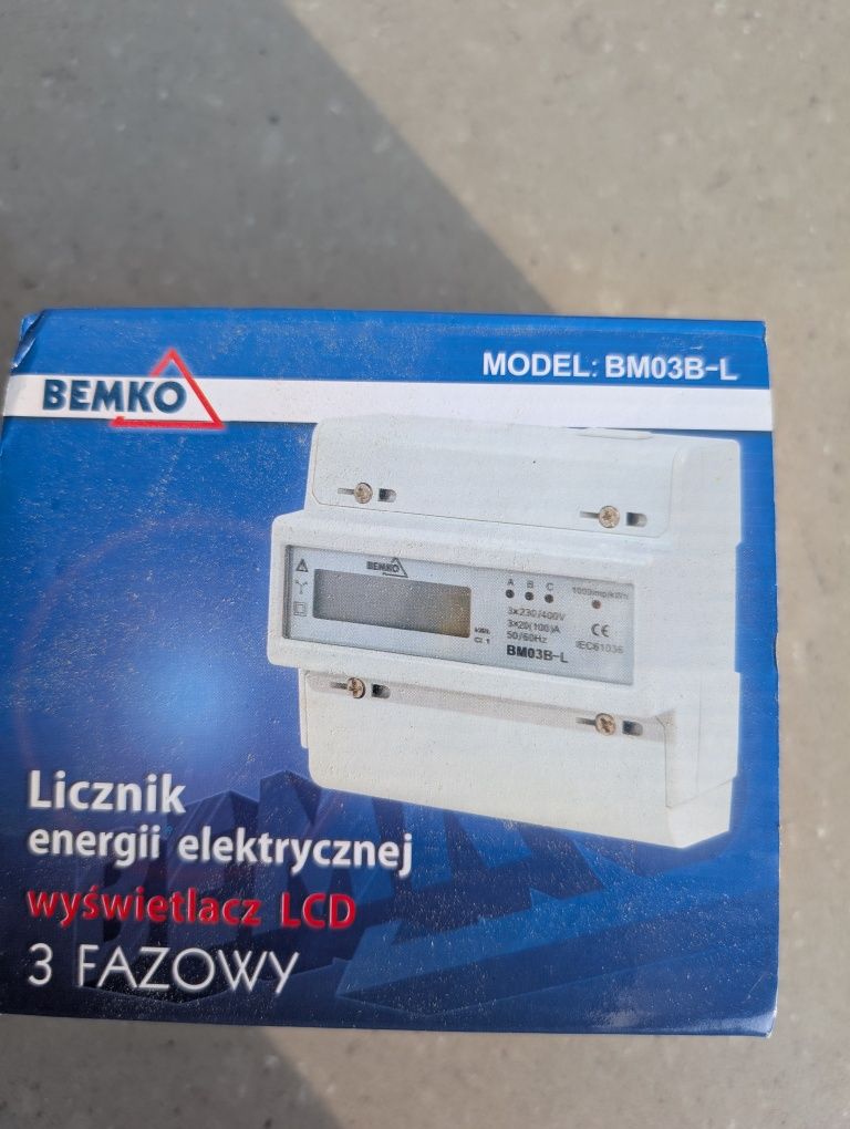 Licznik 3 fazowy LCD