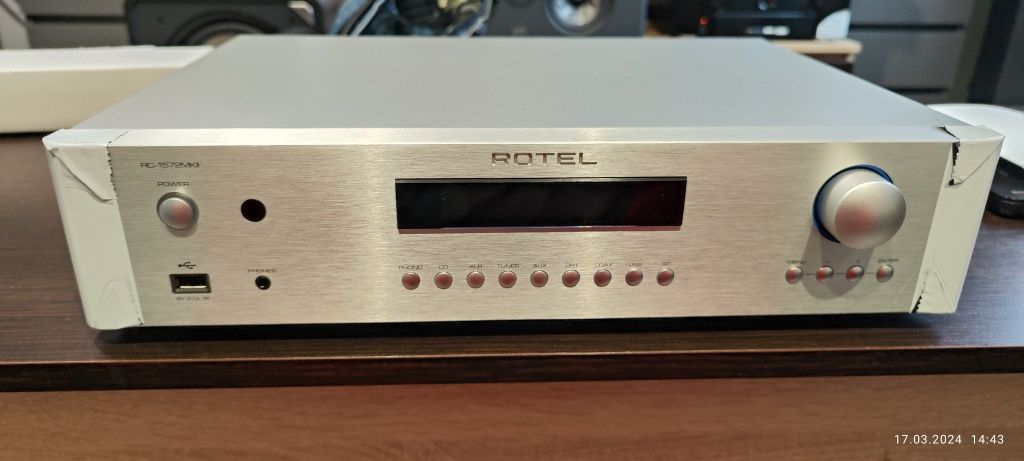 Rotel rc-1572mkii przedwzmacniacz