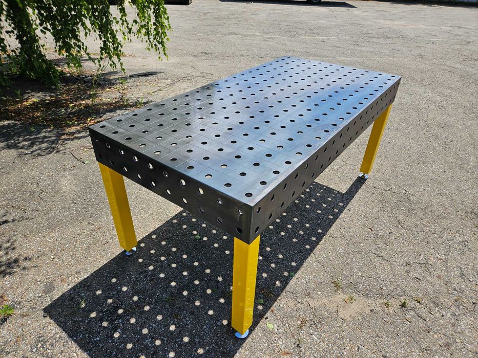 Stół spawalniczy systemowy, warsztatowy 200x100 Gr12, frezowane otwory