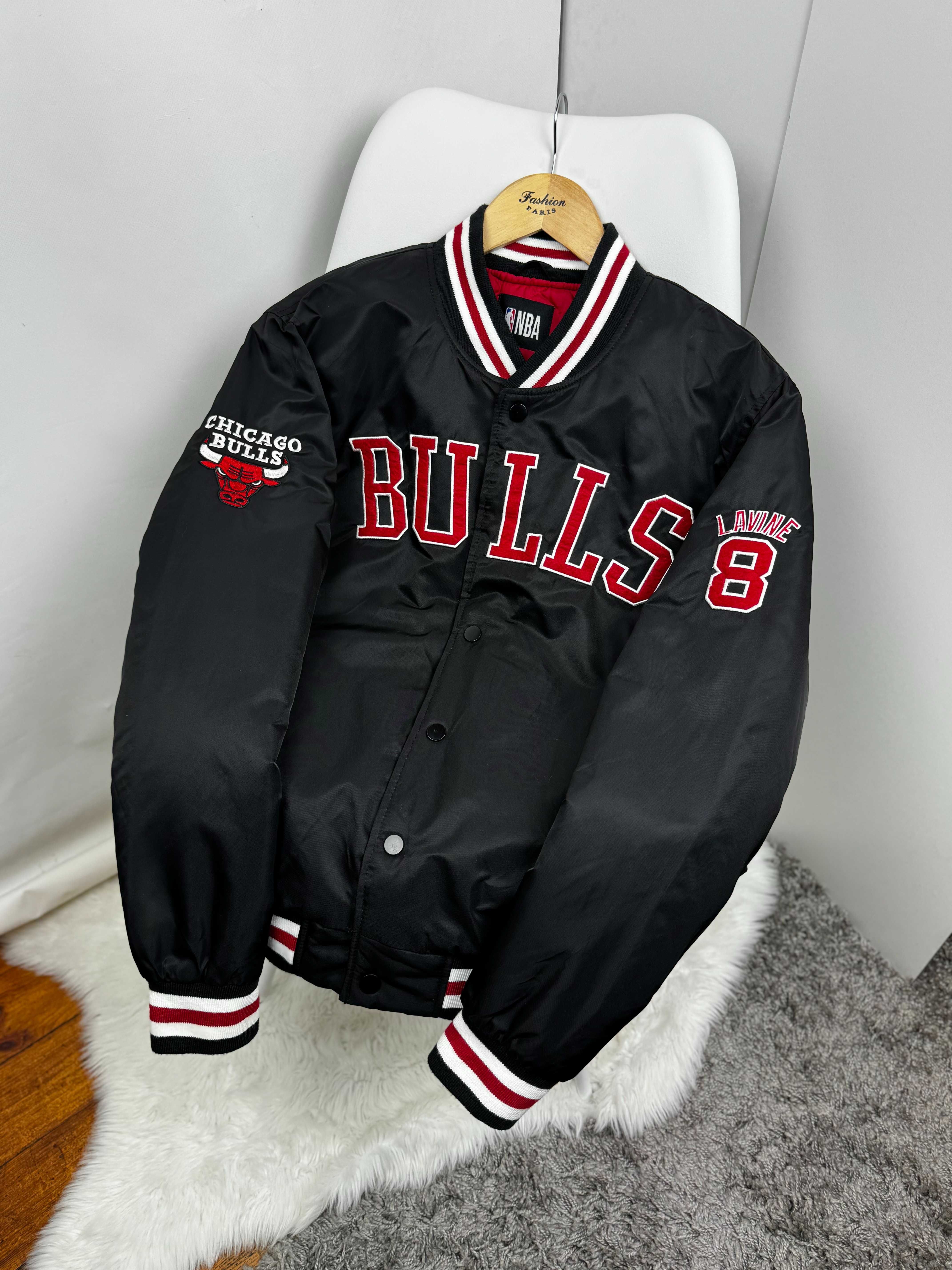 Чоловічий бомбер Primark NBA Chigago Bulls Куртка Розмір S / M.