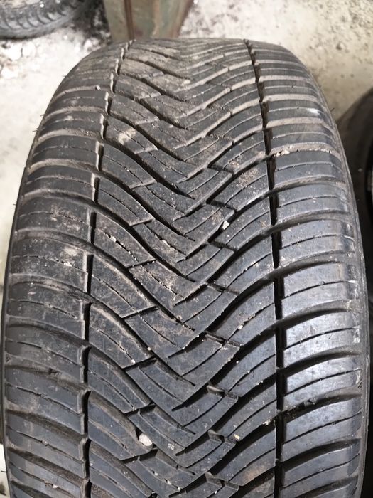 Opony wielosezonowe 205/50 R17