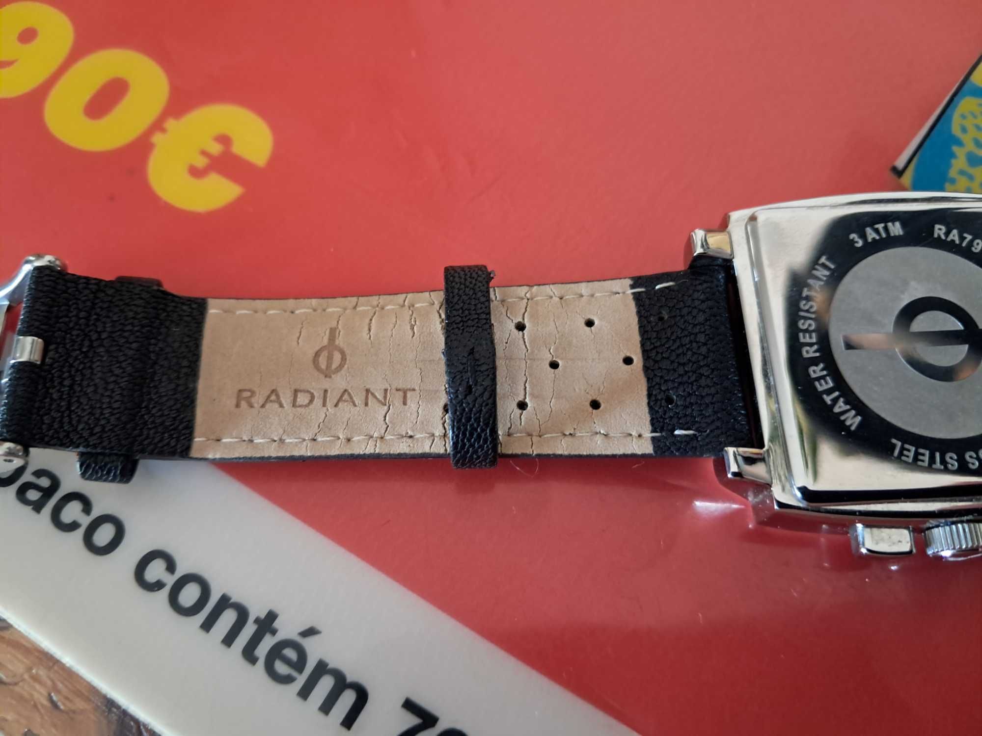 radiant chronograph de quartz
