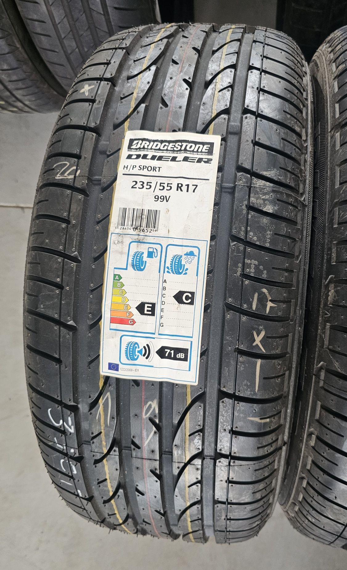 235/55R17 Bridgestone Dueler HP Sport Nowe Lato