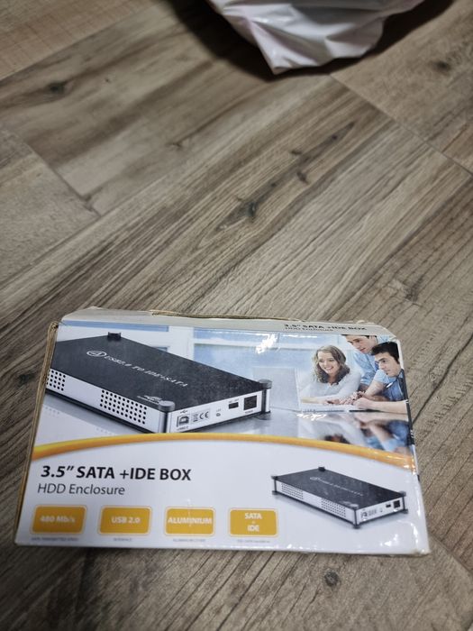 Caixa para discos rigidos