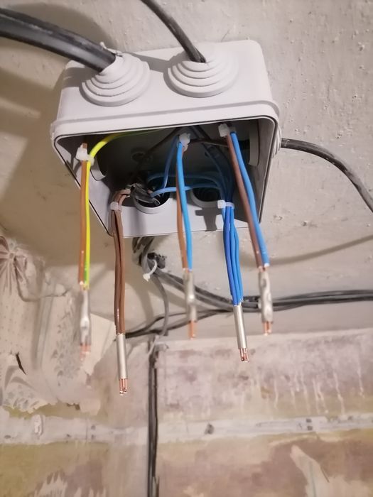 Электрик (електромонтажні роботи)