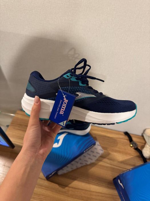 кросівки Joma, розмір 39, нові