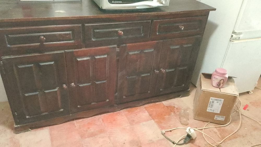 Móvel aparador em bom estado