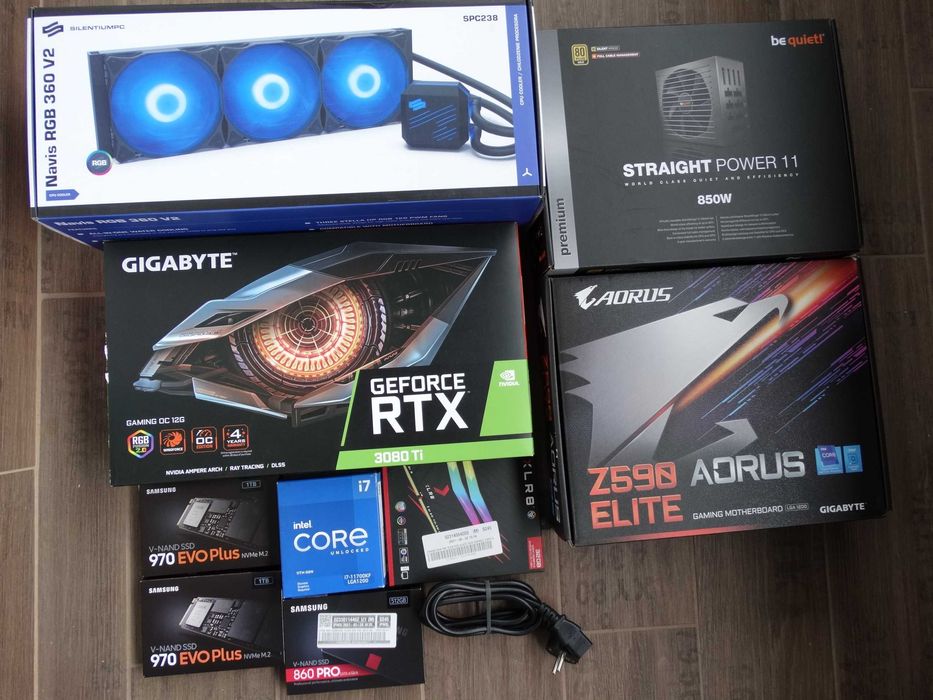 Komputer stacjonarny i7-11700KF 2x16GB 2.5TB SSD / 2TB HDD RTX3080TI