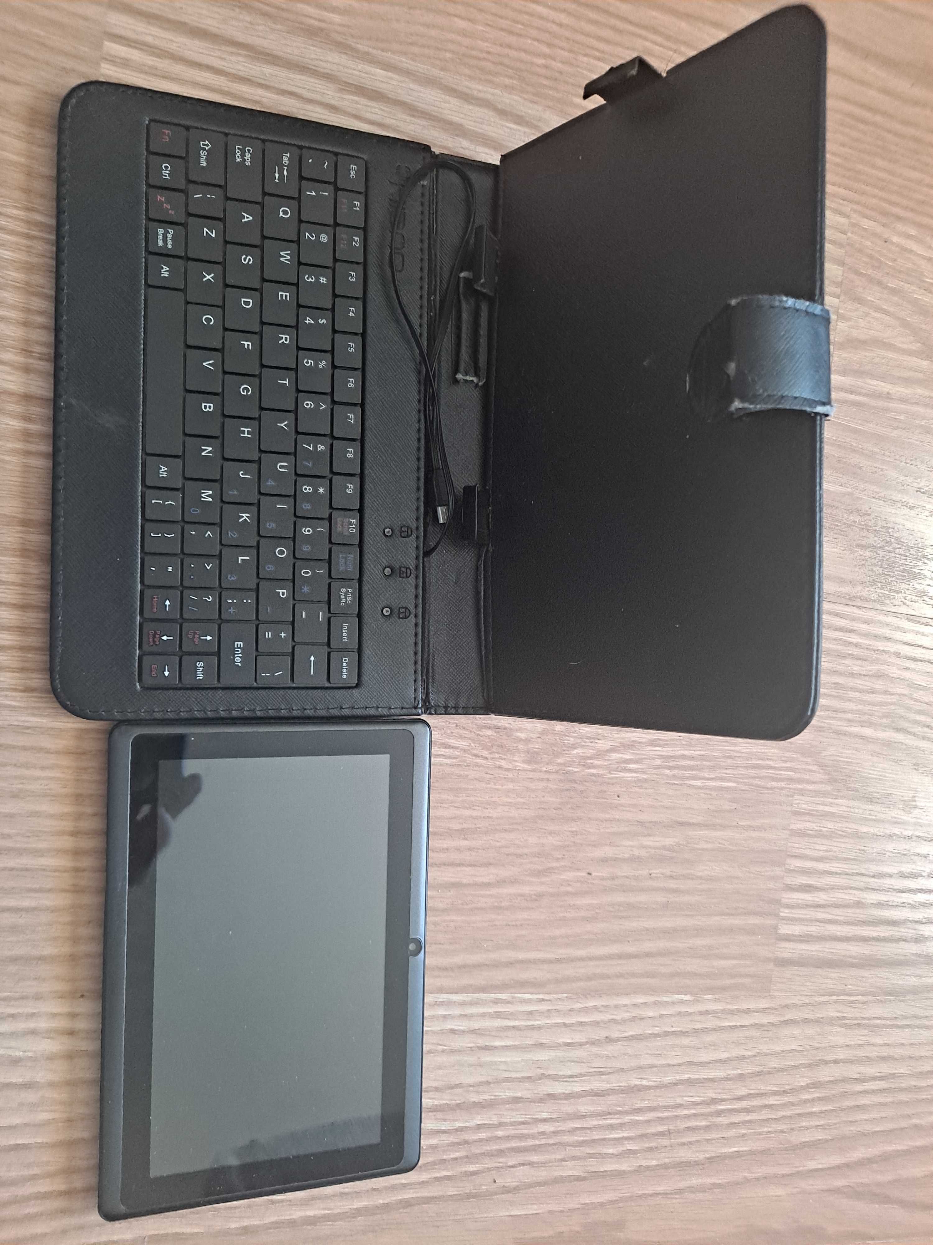 Tablet  Cavion Base 7 etui z klawiaturą