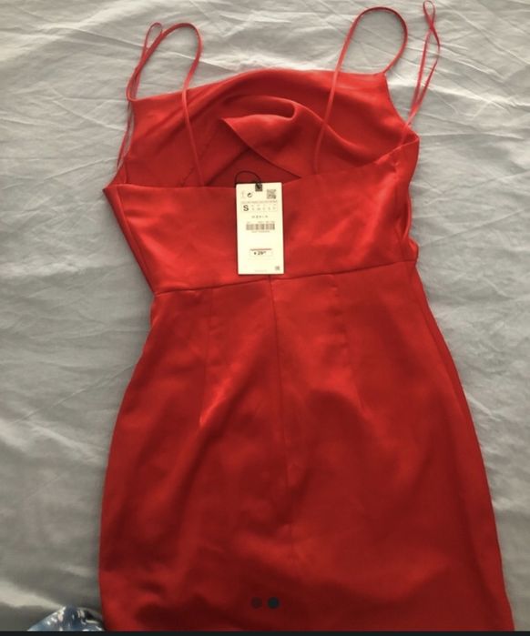 Vestido novo com etiqueta