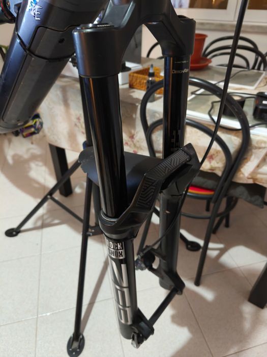 Rock shox ZEB 180 mm