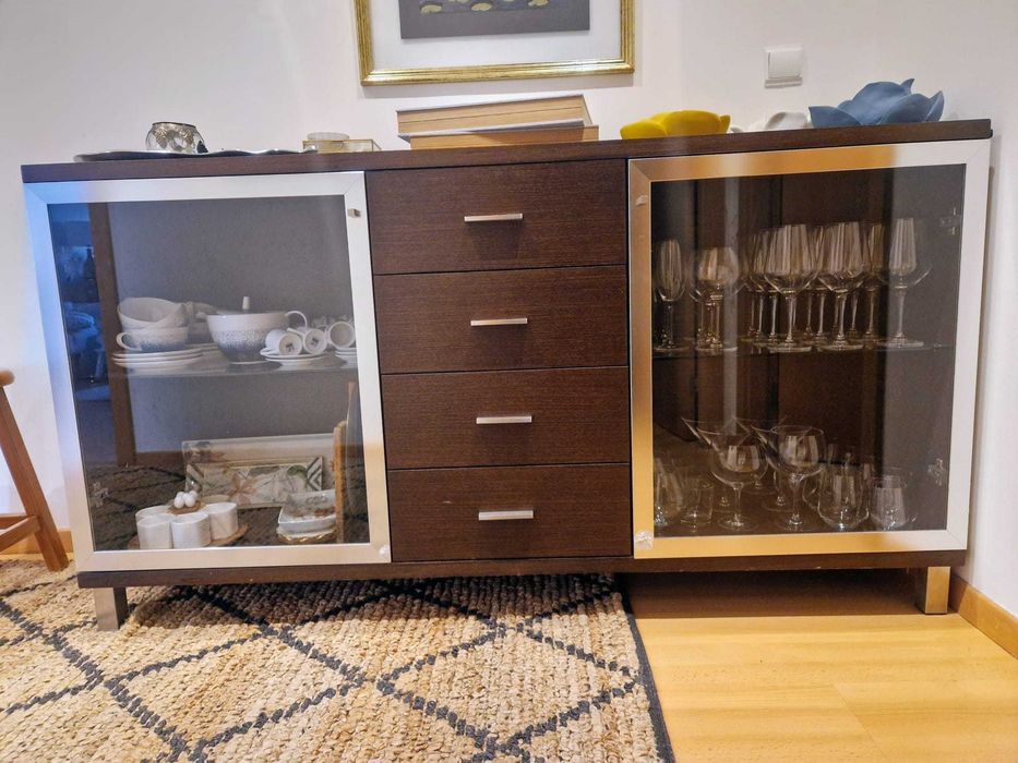 Aparador em Carvalho Escuro