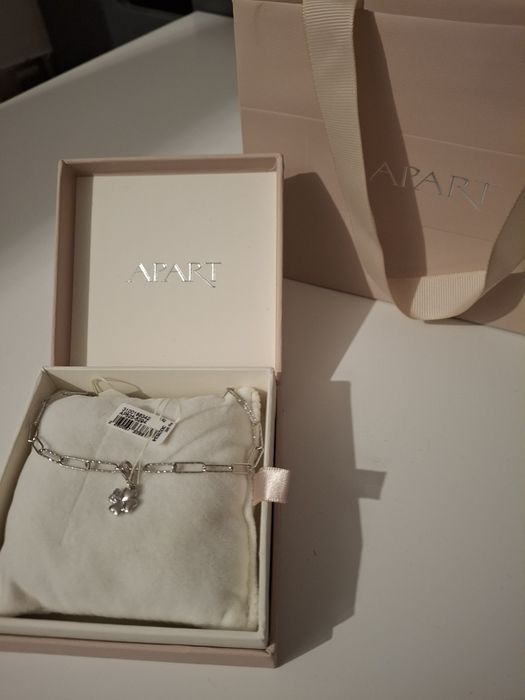 Apart srebrna bransoletka z zawieszka koniczyny