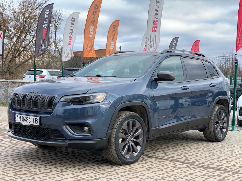 Jeep Cherokee 2021 3.2 бензин