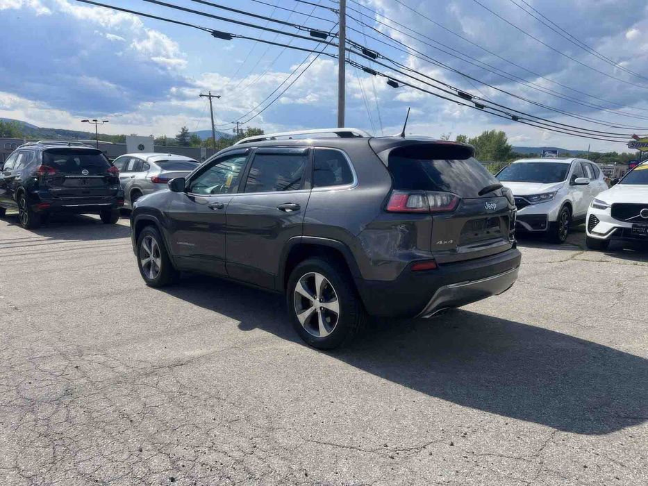 Jeep Cherokee Limited      2019