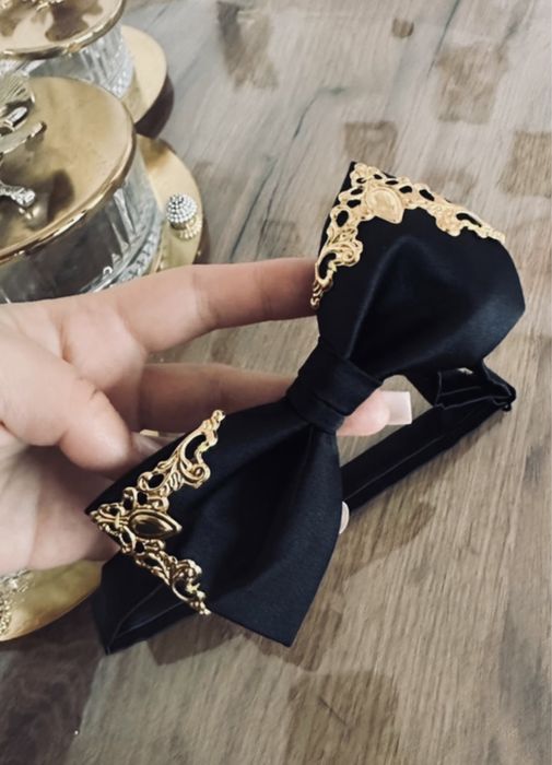 Muszka czarno złota męska