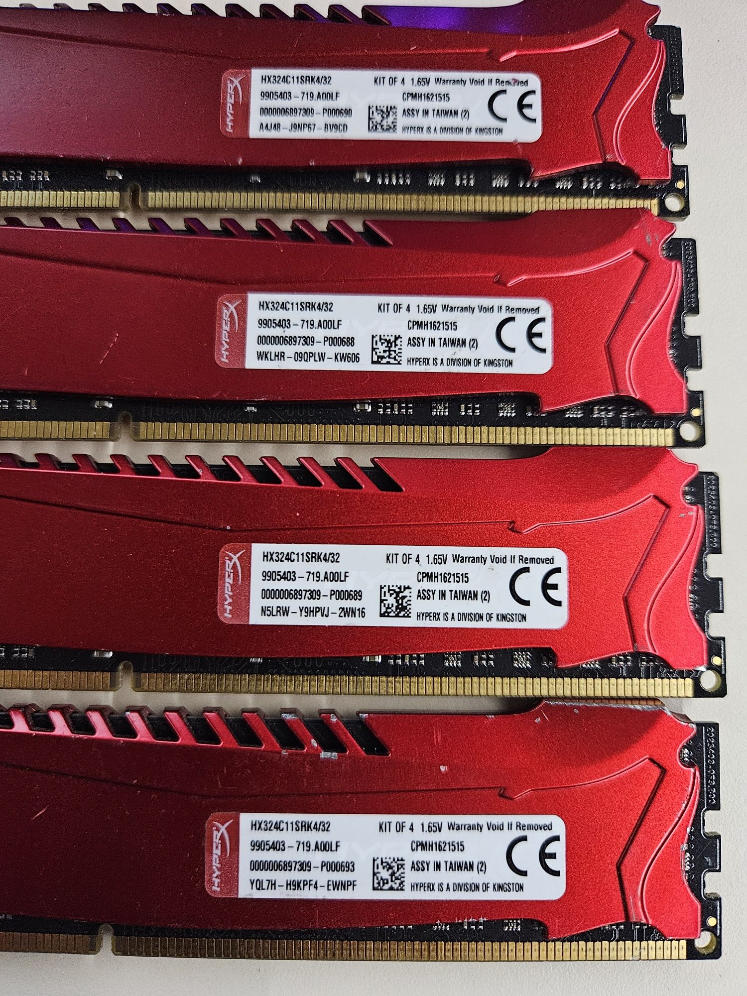 Память Kingston DDR3-2400 (Kit 4x8Gb) HyperX Savage (HX324C11SRK4/32)