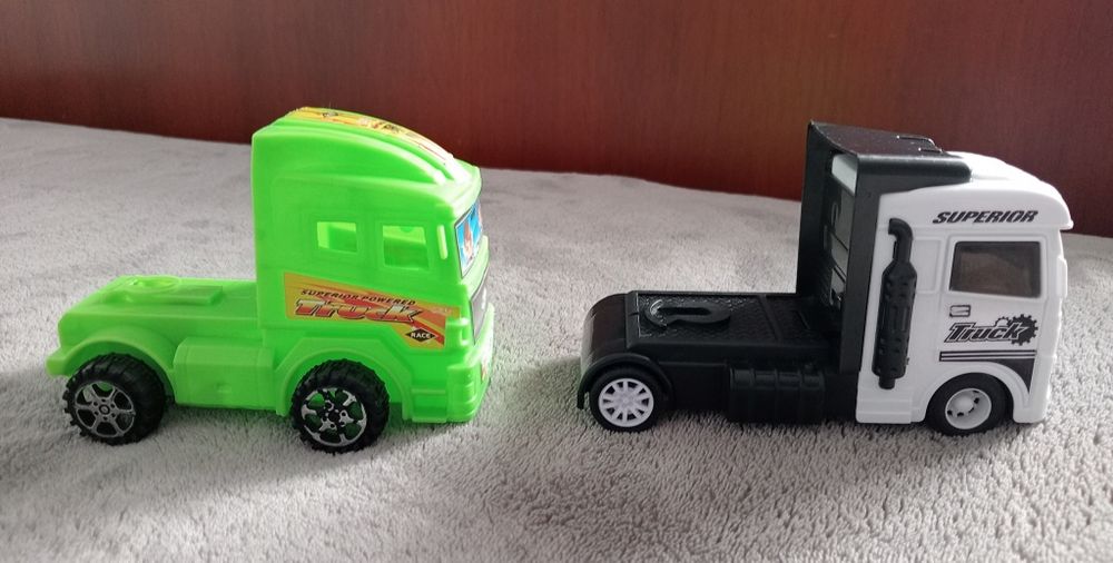 Фура з прицепом іграшкова