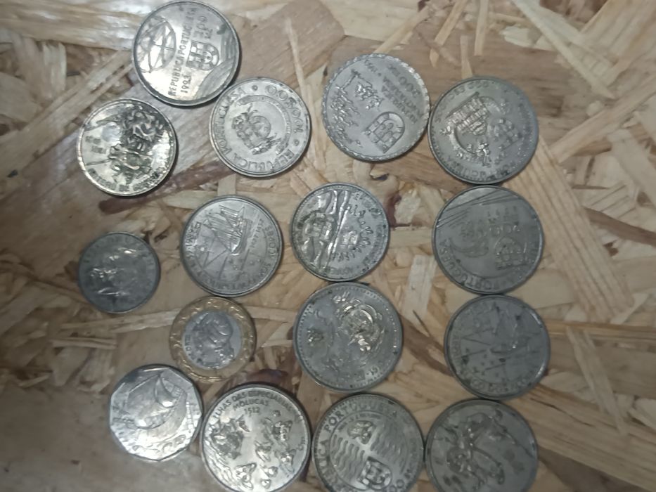 Várias moedas ..