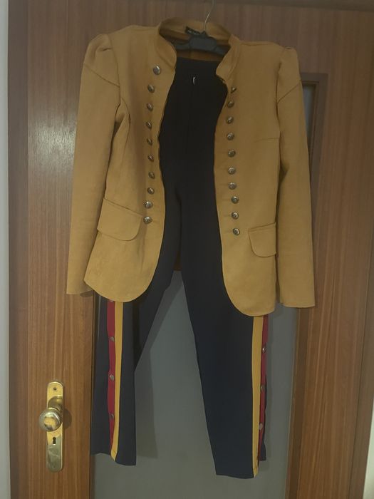 Conjunto de Calças e blaser muito bonitos
