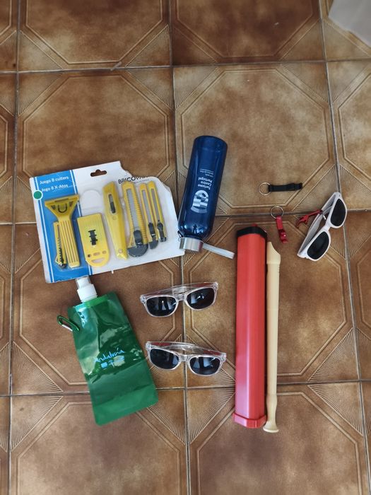 Vários objetos para venda