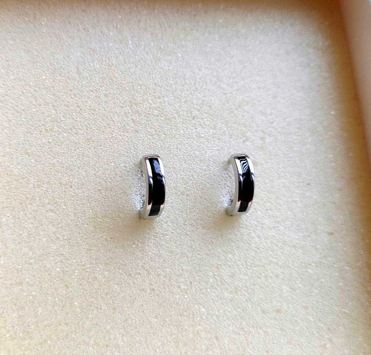 Minimalistyczne Srebrne Kolczyki 925 Czarne Paski Małe Delikatne