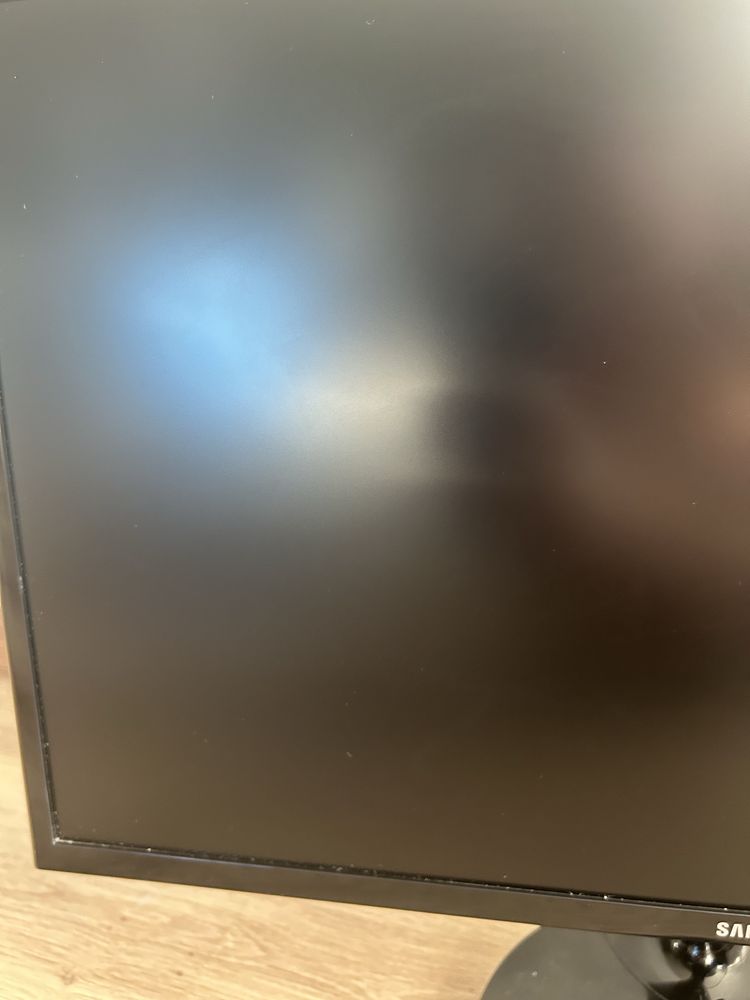 Monitor samsung S24F350FHU 2017 rok