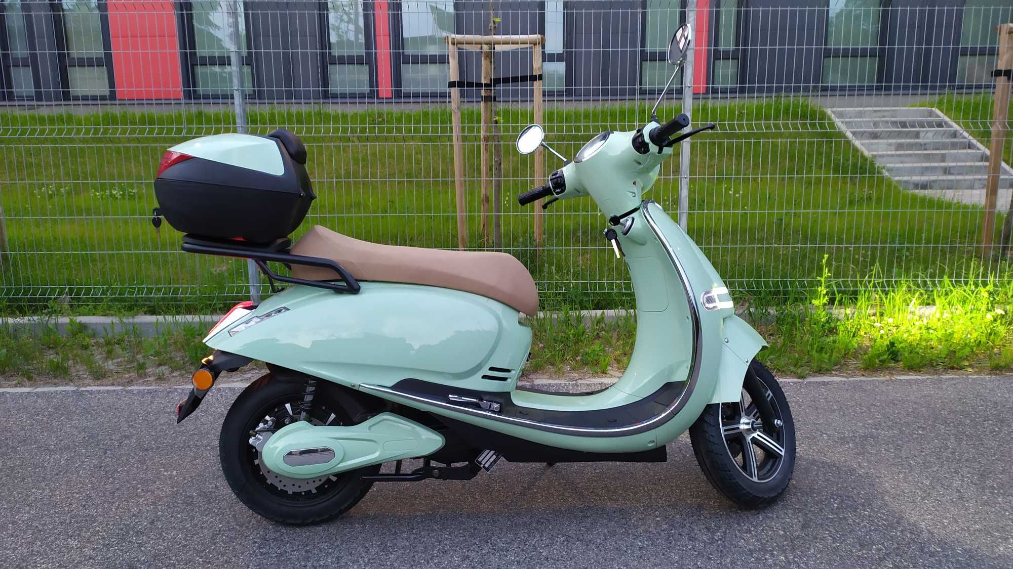 Skuter elektryczny EFUN Pusa 2000W 80 km zasięgu OD RĘKI,